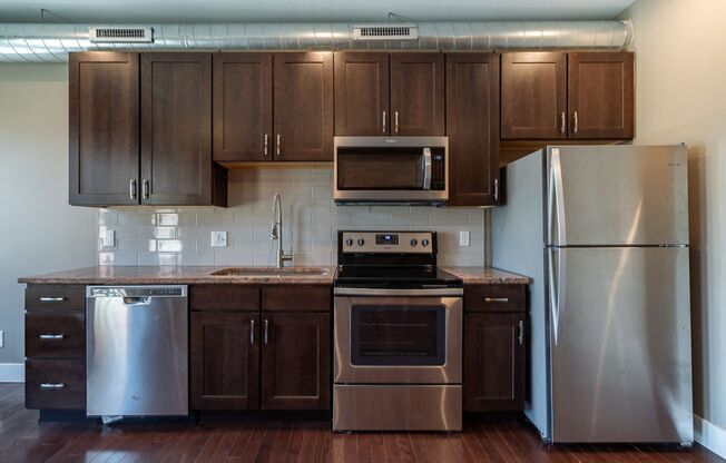 1 bed, 1 bath, $1,500, Unit 205 E. 1st Apt. 202