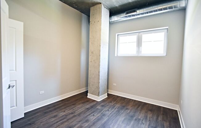 2 beds, 2 baths, 1,014 sqft, $4,300, Unit 3833-219