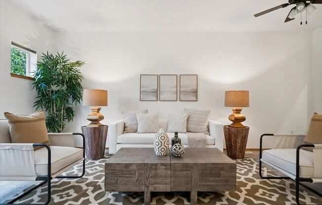 775 SW Dillan Drive ~ Gorgeous Tri-Level Townhome
