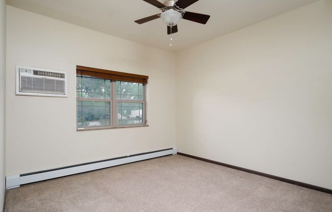 2 beds, 2 baths, 1,101 sqft, $1,900, Unit 116