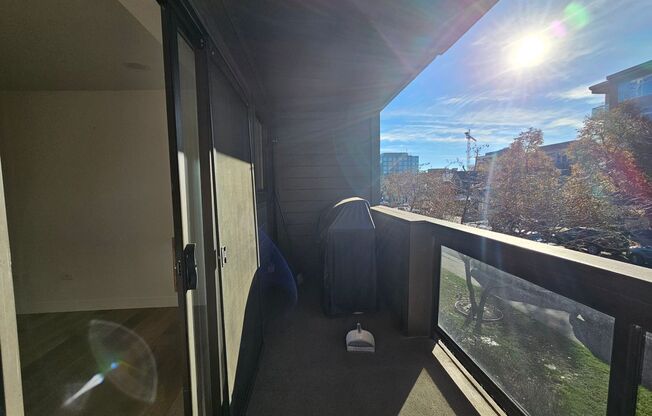 Cherry Creek Beautiful and Bright 1 Bed 1 Bath Condo