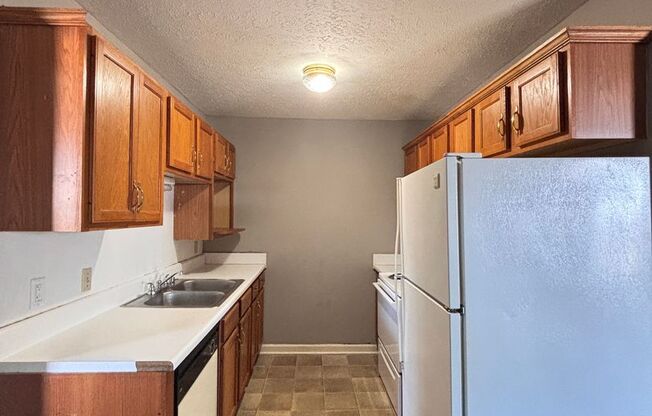 1 bed, 1 bath, 560 sqft, $725, Unit G50