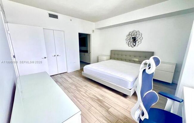 2 beds, 2 baths, 1,096 sqft, $4,550, Unit 999 SW 1st Ave # 1807