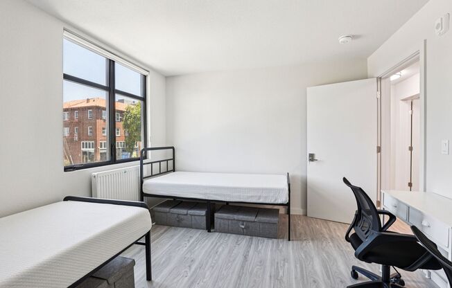 1 bed, 1 bath, 110 sqft, $1,100