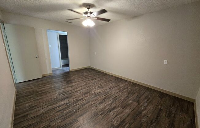 2 beds, 2 baths, 845 sqft, $1,100, Unit T205