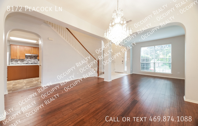 8172 PEACOCK LN