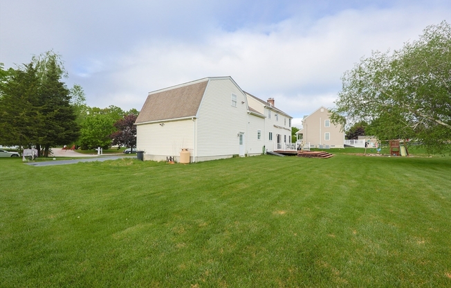 52 GALWAY DR