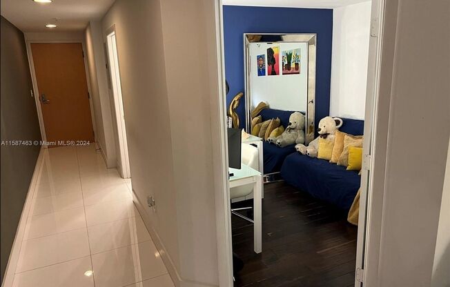 1 bed, 2 baths, $3,295, Unit # 1808