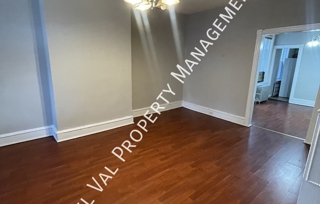 131 W HANSBERRY ST