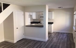 2 beds, 1 bath, $1,595, Unit 3510-3