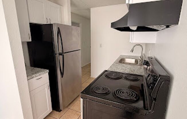 1 bed, 1 bath, 700 sqft, $1,550, Unit 212