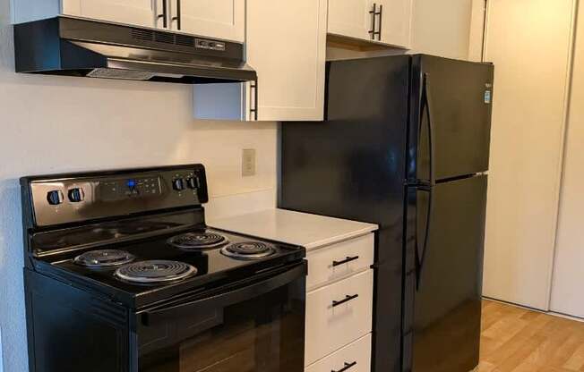 Welcome to Rolling Hills | Tualatin Apartments