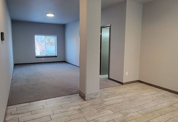 1 bed, 1 bath, 729 sqft, $1,275, Unit 107