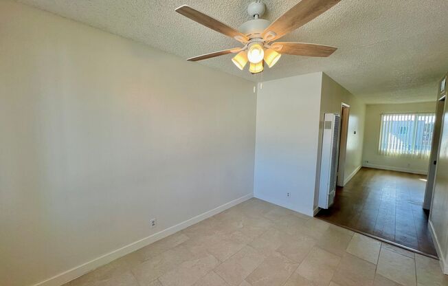 2 beds, 1 bath, 900 sqft, $2,350, Unit 3