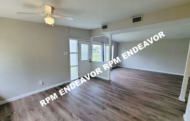 Updated Florissant 3BR w/ En-Suite, Washer/Dryer, & Yard