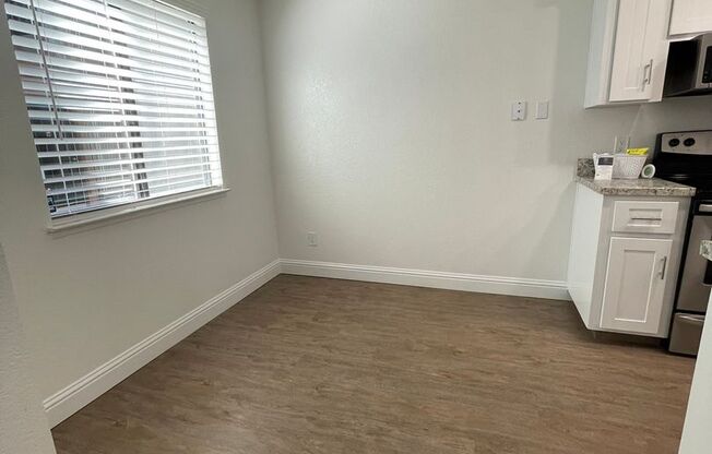 1 bed, 1 bath, 665 sqft, $1,470, Unit 1858-105