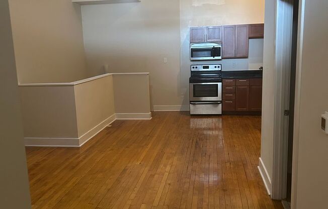 1 bed, 1.5 baths, 628 sqft, $1,500, Unit 100