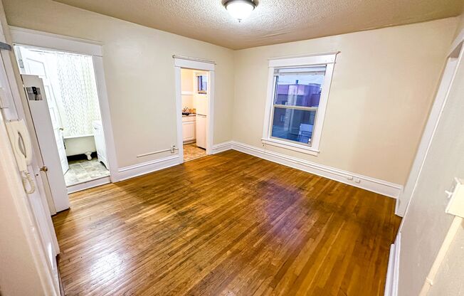1 bed, 1 bath, 500 sqft, $1,550, Unit 403