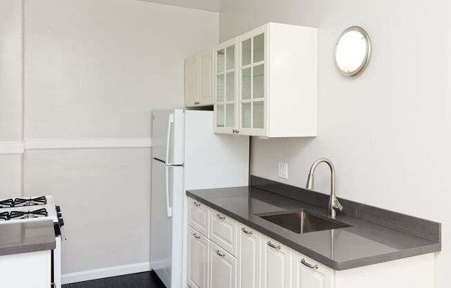 Studio, 1 bath, 500 sqft, $1,595, Unit 211