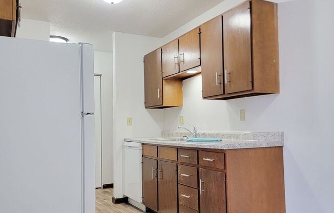 1 bed, 1 bath, 750 sqft, $759, Unit 16