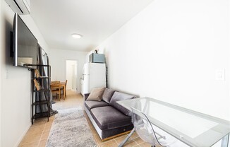 Studio, 1 bath, 350 sqft, $1,600, Unit 1