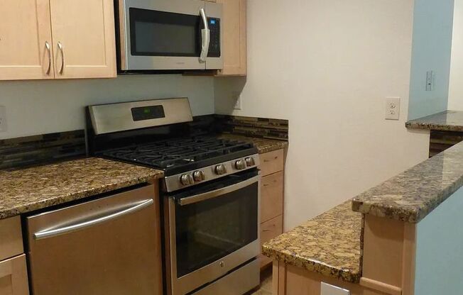 1 bed, 1 bath, $1,950, Unit #57