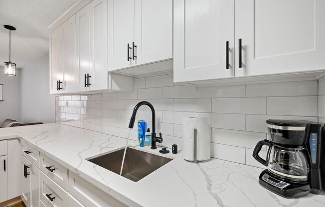 1 bed, 1 bath, 540 sqft, $1,555, Unit 26