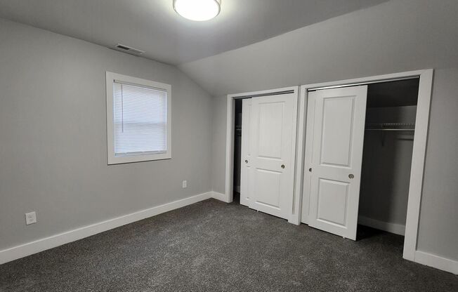 2 beds, 1 bath, 1,300 sqft, $2,395, Unit 225