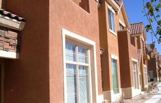 2 beds, 2.5 baths, $1,800