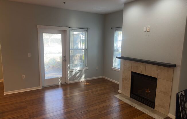 1 bed, 1 bath, 742 sqft, $1,695, Unit #102