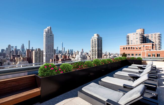 Studio, 1 bath, 529 sqft, $4,482, Unit 10-M