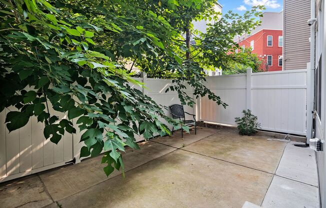 Studio, 1 bath, $1,195, Unit 3924-02