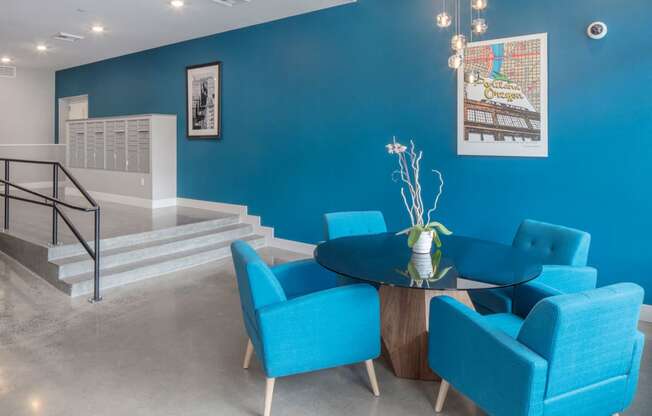 EllaMarie_Photo_ Lobby