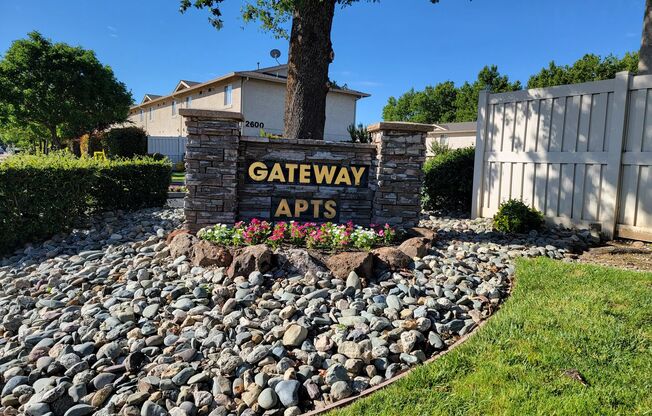 Gateway Apts