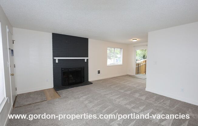 SE 15th Ave - remodeled 3 bedroom duplex with attached single car garage