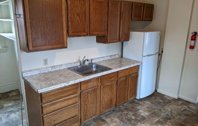 1 bed, 1 bath, 600 sqft, $1,295, Unit 500