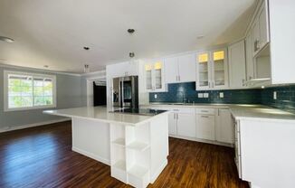 5596 Kalanianaole Hwy