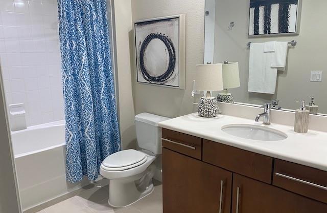 1725 Cresent Plaza Dr.