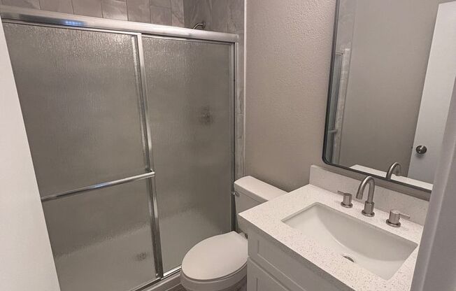 2 beds, 1.5 baths, $1,600, Unit # 1046