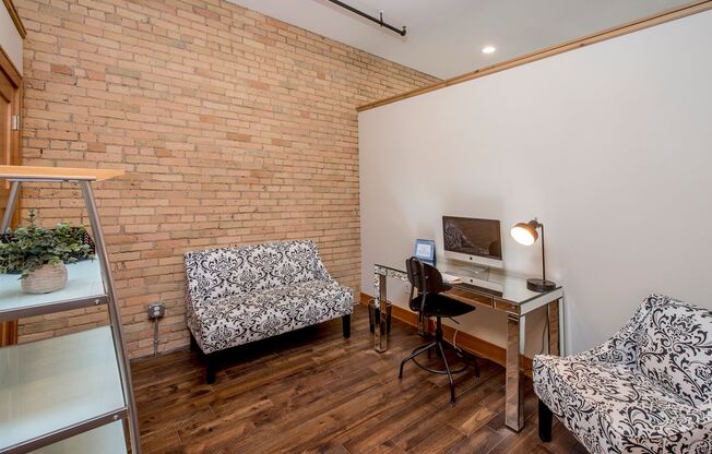 2 beds, 1 bath, 1,121 sqft, $1,995, Unit 209