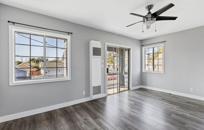 Beautiful 1BR 1BA Unit with Attached 1-Car Garage Located Near USC