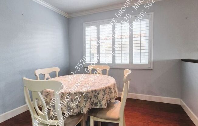 491 W 39 ST