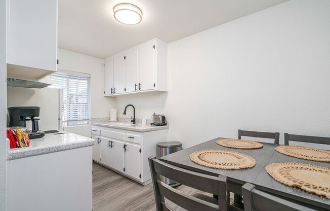 1 bed, 1 bath, 600 sqft, $2,450, Unit 5