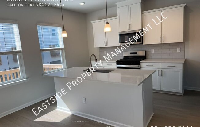 2835 FARMHOUSE DR