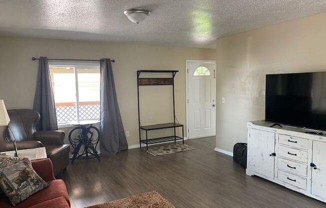 3 beds, 2 baths, $1,950