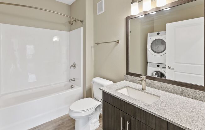 Studio, 1 bath, 595 sqft, $1,000, Unit 333