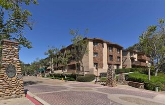 3 bed / 2 bath Condo in La Jolla $4000/month on a 12-month lease