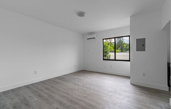 Studio from $1,500/mo & 1/1 from $1,600/mo, newly renovated/Estudio desde $1,500/mes y 1/1 desde $1,600/mes