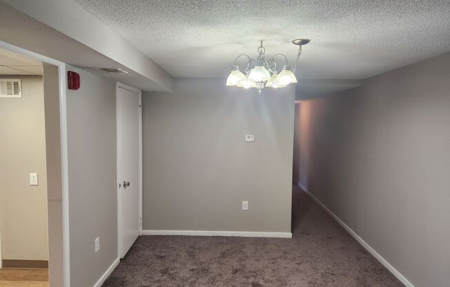 2 beds, 2 baths, 1,220 sqft, $1,505, Unit WG1-614