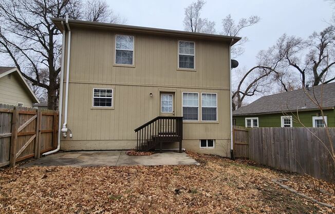 3 beds, 2.5 baths, $2,150